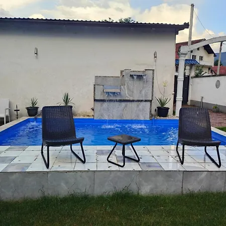 Shine Villa *